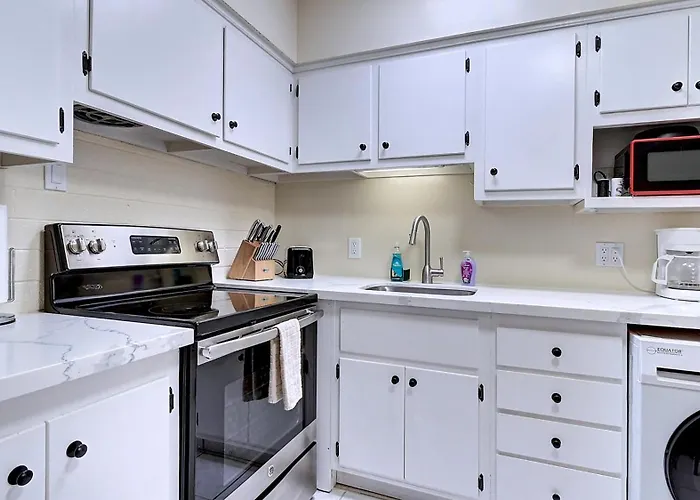 Stylish Arcadia 2-bdrm With Comfort And Charm Phoenix