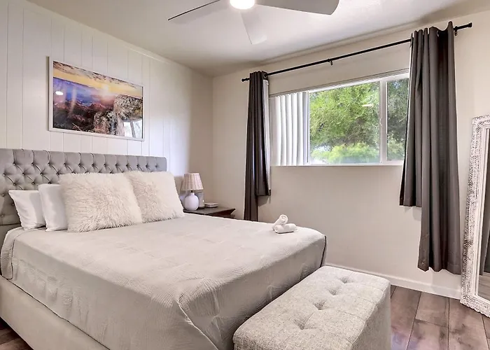 Holiday home Stylish Arcadia 2-bdrm With Comfort And Charm