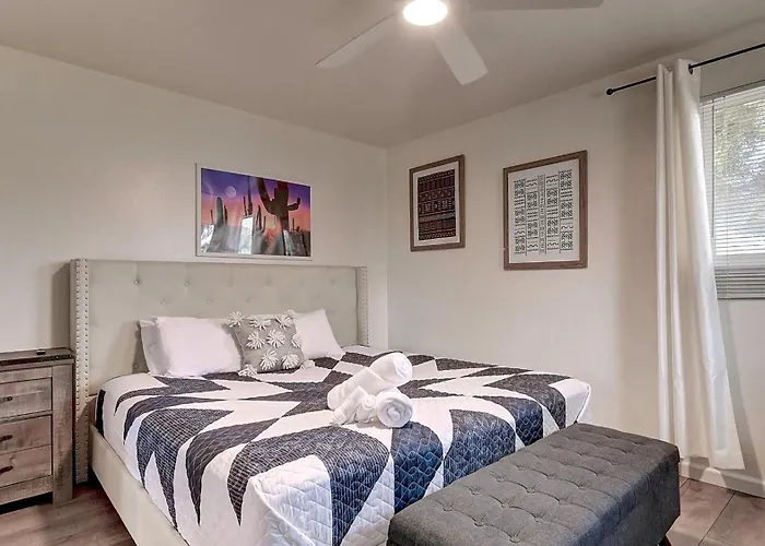 Stylish Arcadia 2-bdrm With Comfort And Charm